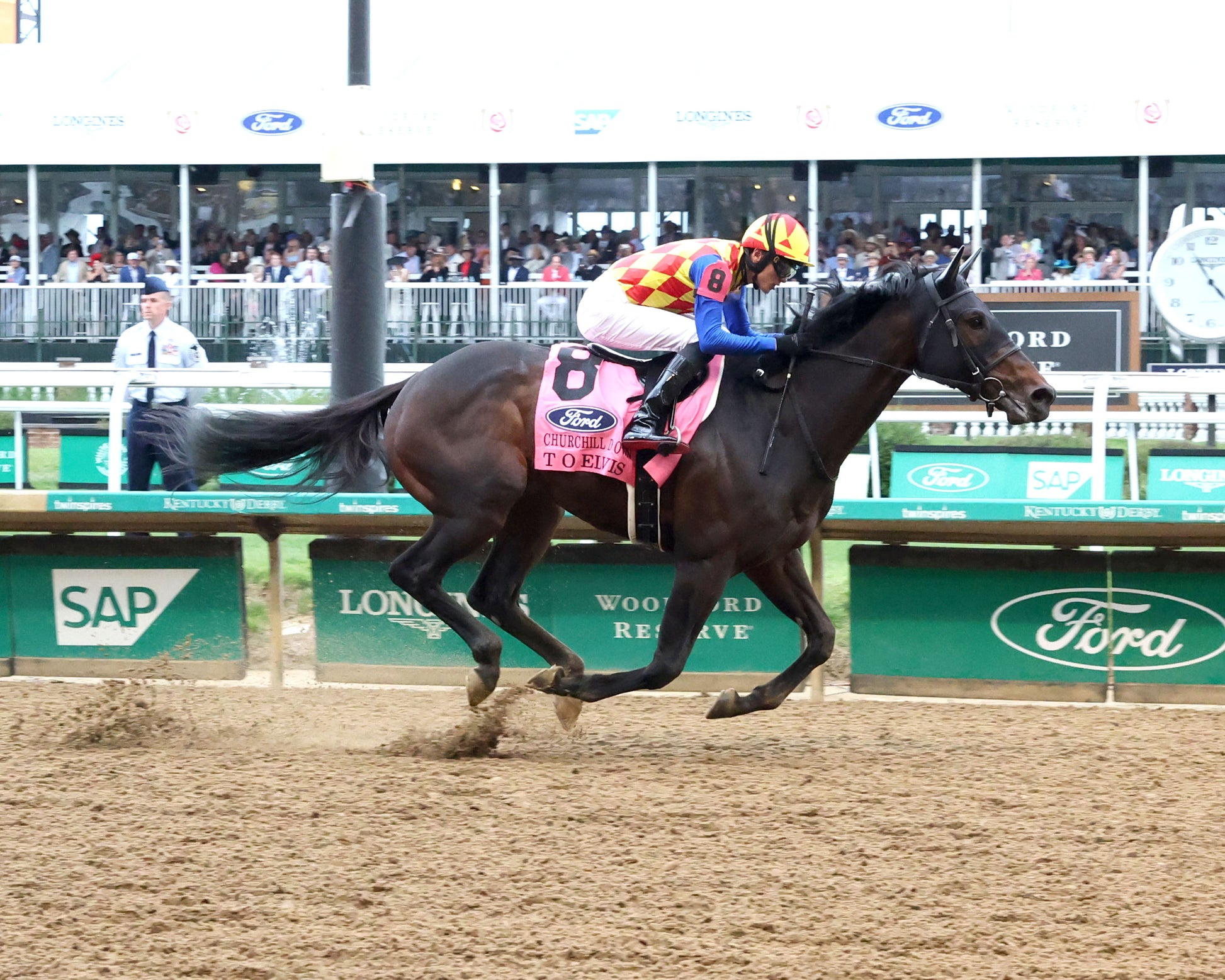 T O ELVIS - 050226 - Race 10 - CD - Finish 01 - Coady Media - Kurtis Coady Photography