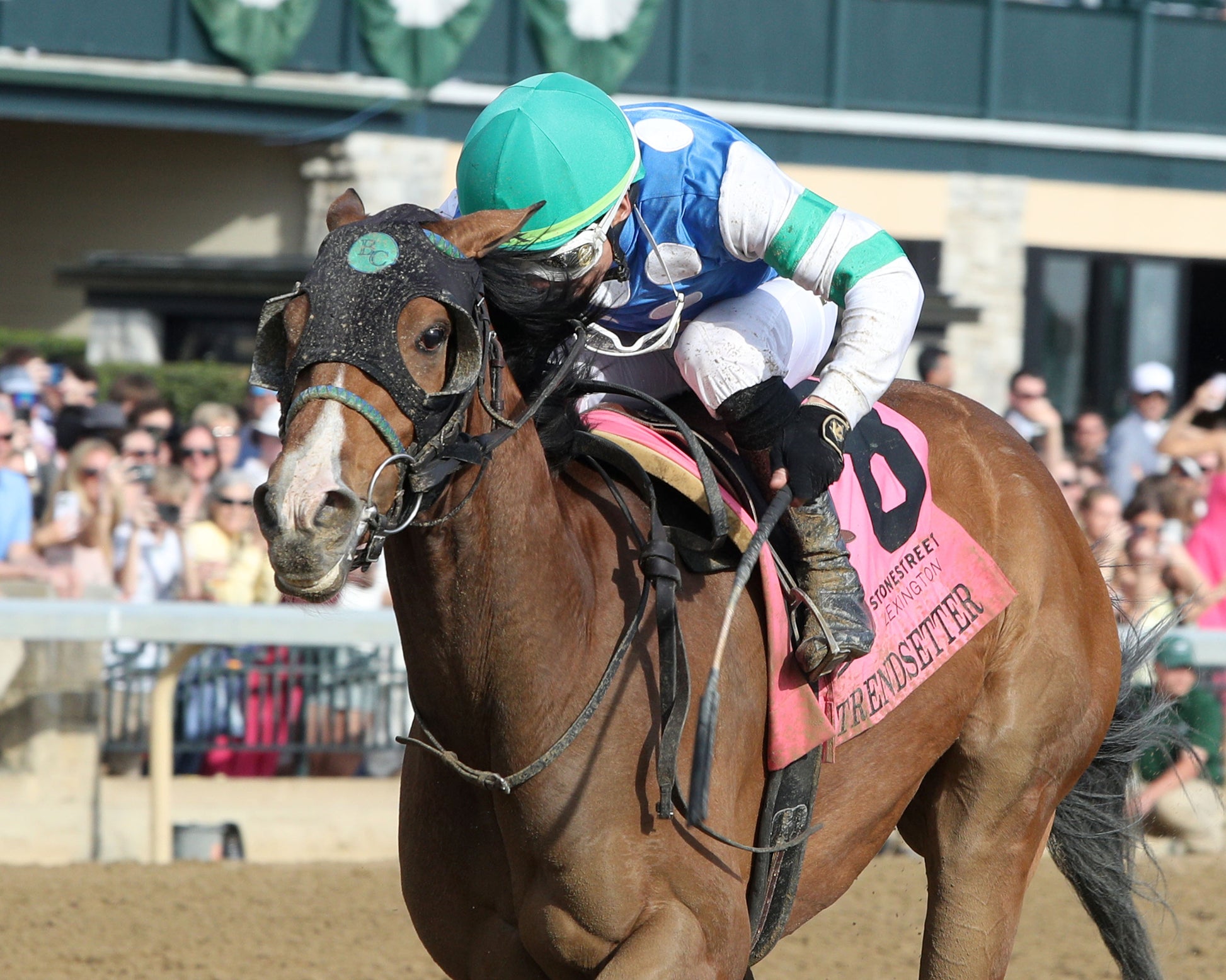TRENDSETTER - 041126 - Race 10 - KEE  Stonestreet Lexington G3 - 44th Running - Inside Finish 01 - Coady Media - Kurtis Coady Photography