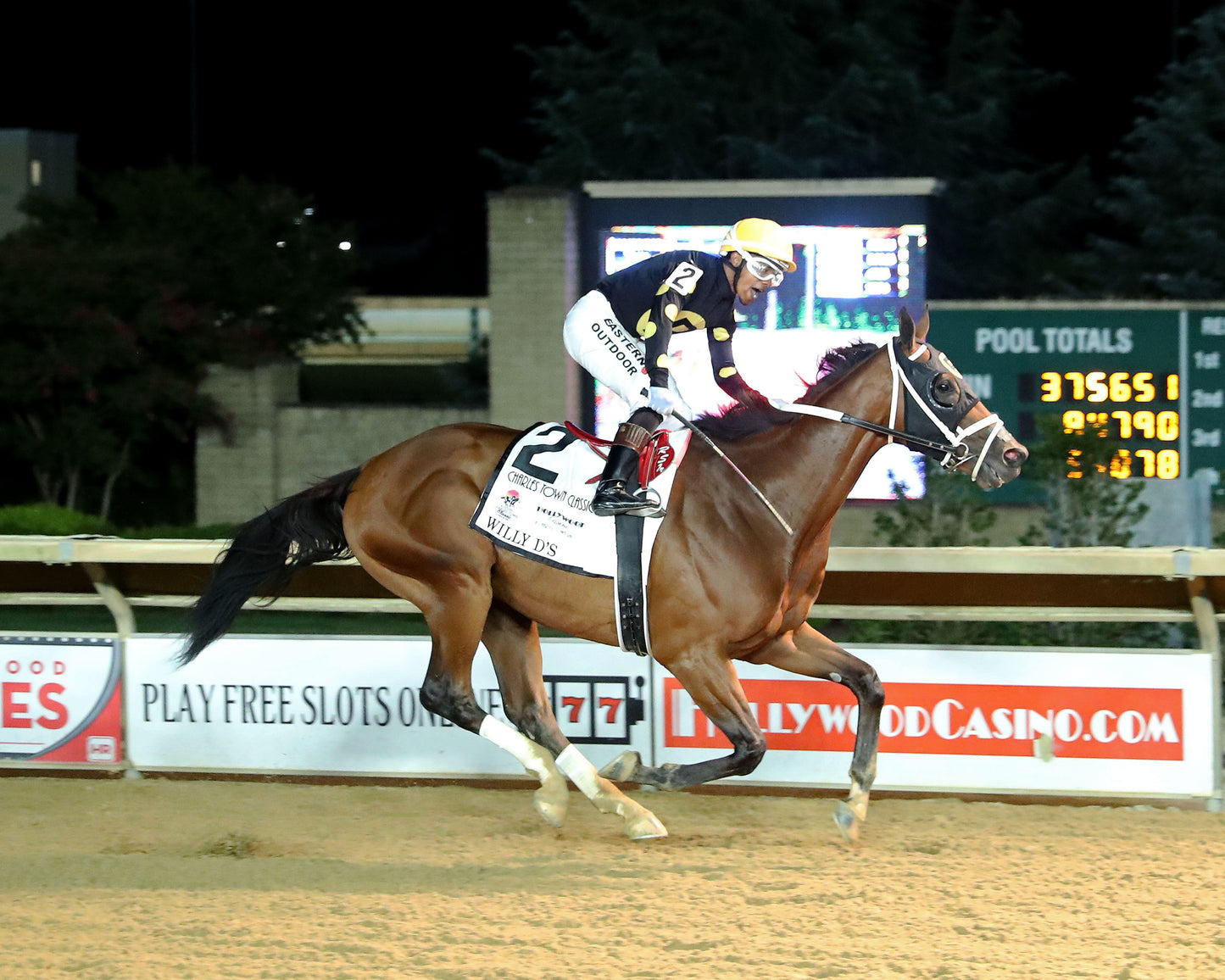 WILLY D'S - The Charles Town Classic G2 - 08-28-26 - R11 - CT - Finish 01