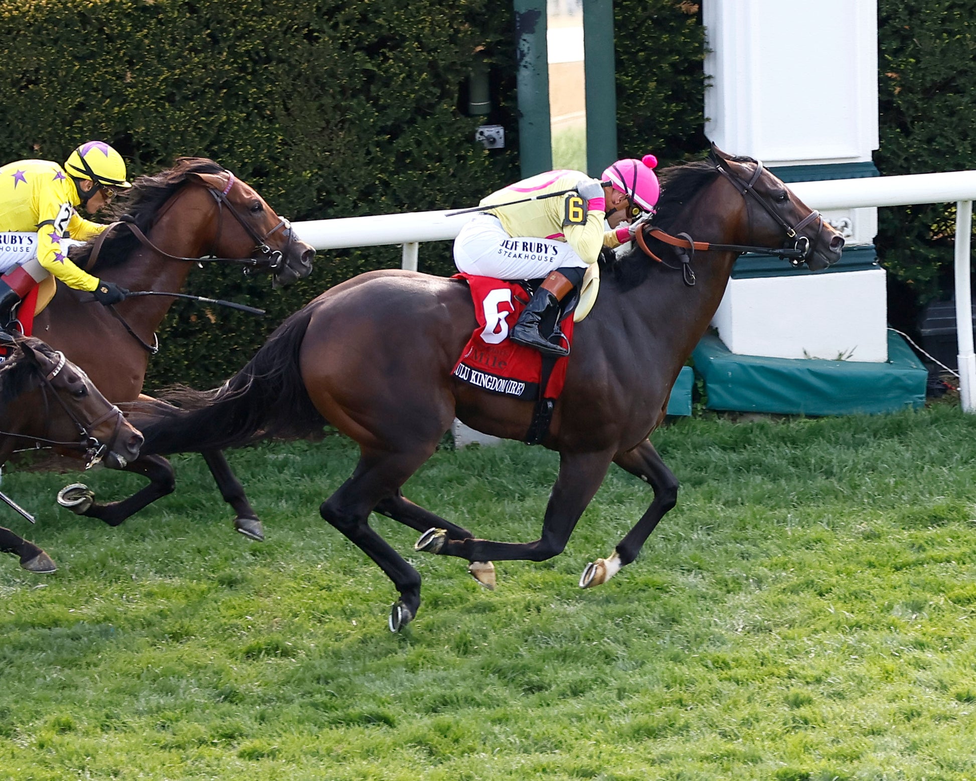 ZULU KINGDOM - Maker's Mark Mile Stakes - 04-10-26 - R09 - KEE - Aerial Finish 01 - Coady Media - Kurtis Coady Photography