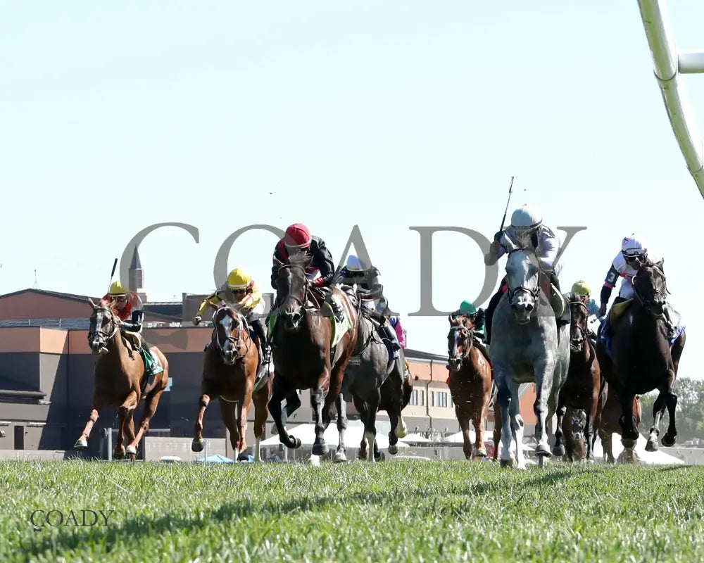 AG BULLET The Exacta Systems Ladies Turf Sprint G2 08 31 24 R09 Under Rail 01 Kentucky Downs