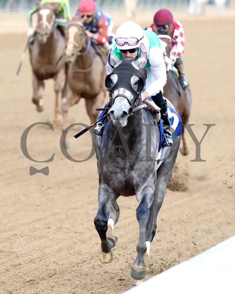 Batten Down - The Bourbon Flight 4Th Running 09-21-24 R07 Cd Inside Finish 02 Churchill Downs