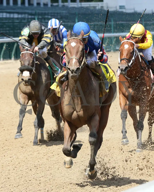 Bell’s The One - Winning Colors G3 17Th Running 05-30-20 R07 Cd Inside Finish 01 Churchill Downs