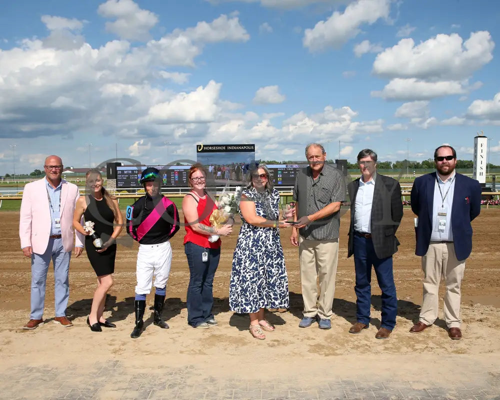 Best Cupcake - Ellen’s Lucky Star 16Th Running 07-06-24 R09 Ind Presentation 01 Indiana Grand