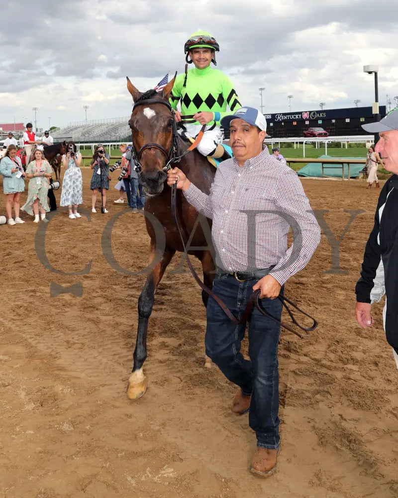 BRILLIANT BERTI - 050125 - Race 10 - CD -Walk In 01 Churchill Downs