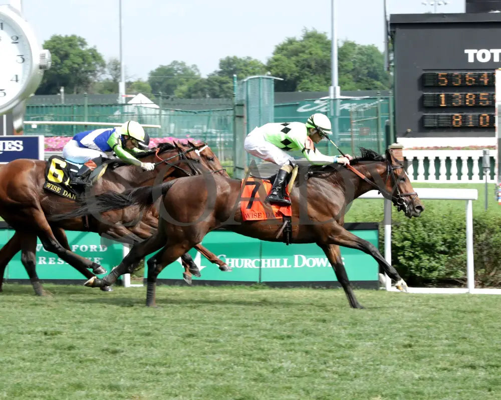 BRILLIANT BERTI - 062825 - Race 10 - CD - Finish 01 Churchill Downs