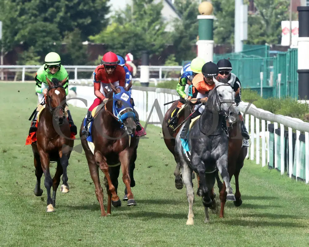 BRILLIANT BERTI - 062825 - Race 10 - CD - First Turn 01 Churchill Downs