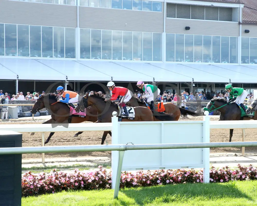 Chatalas - Indiana Oaks 29Th Running G3 07-06-24 R11 Horseshoe Inside First Pass 01 Nathalia