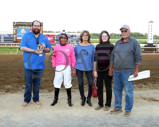 CIGARONTHEBEACH Julie Veltman Overnight Stakes 08 28 25 R09 Horseshoe Indiana Presentation 01 Sammantha Pagels Indiana