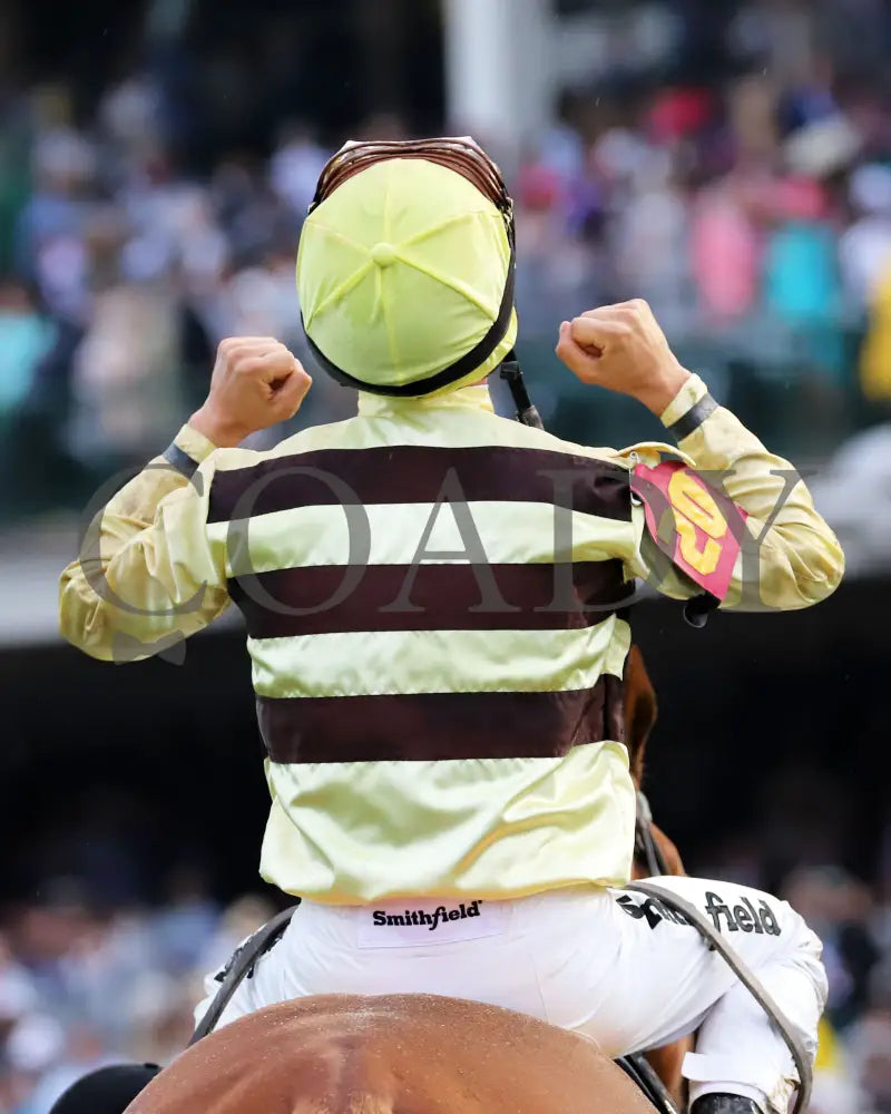 Country House - The Kentucky Derby 145Th Running 05-04-19 R12 Cd Celebration 01 Churchill Downs