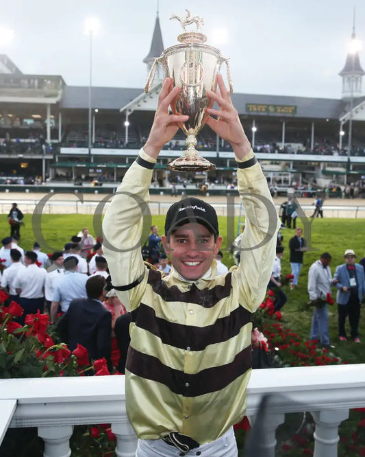 Country House - The Kentucky Derby 145Th Running 05-04-19 R12 Cd Flavien Prat Trophy 01 Churchill