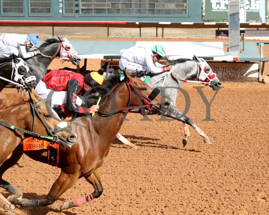DA EDGE OF GRAY - Jess Burner Stakes - 06-01-25 - R10 - Ruidoso Downs - Finish - Victoria Salazar Ruidoso Downs