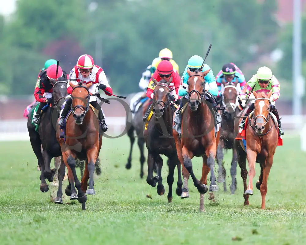 Dynamic Pricing - The Edgewood 05-03-24 R10 Churchill Downs Head On 01 Lauren Givhan