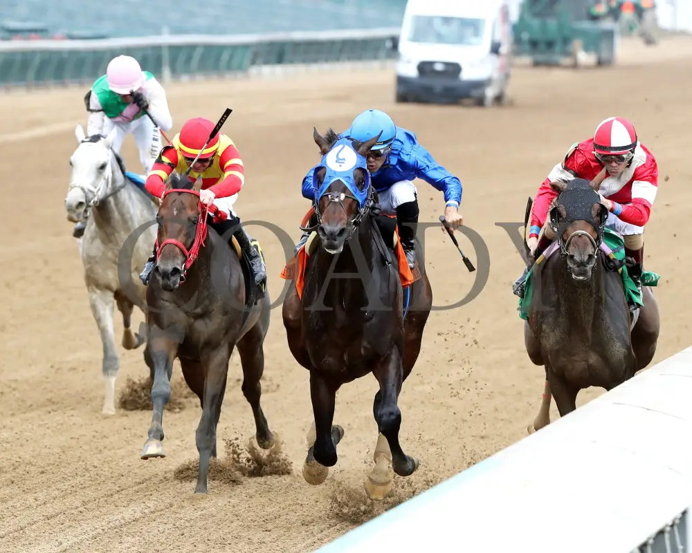 EAST AVENUE - The Matt Winn G3 - 28th Running - 06-08-25 - R08 - CD - Inside Finish 03 Churchill Downs
