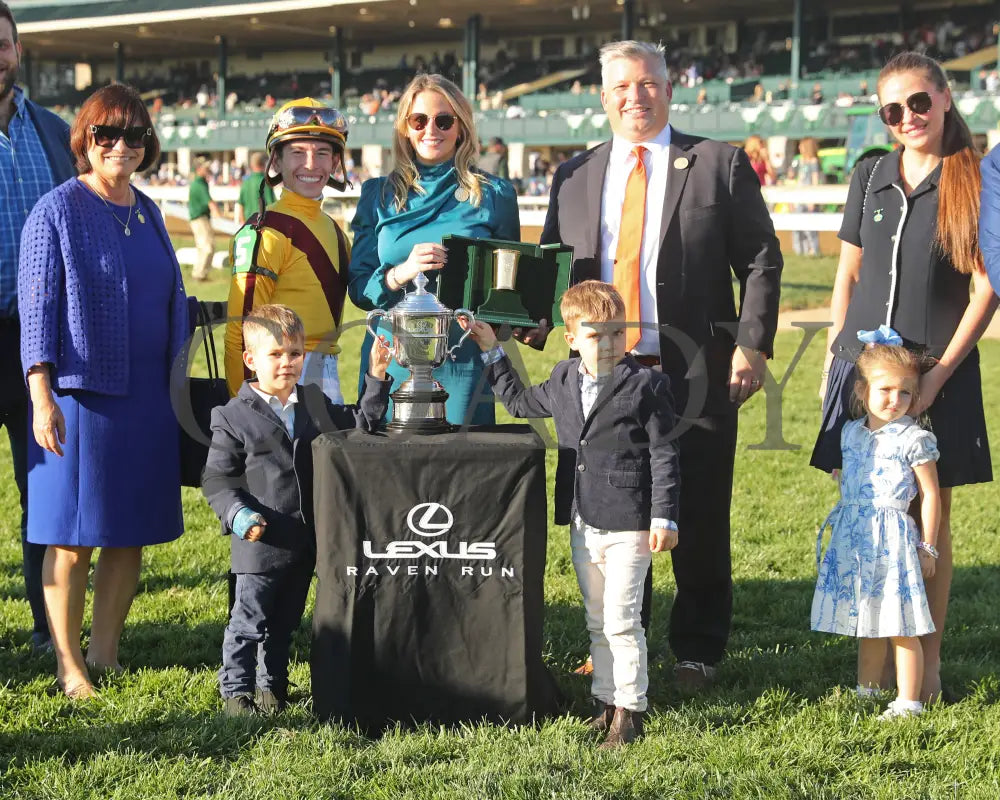 Emery - The Lexus Raven Run G2 10-19-244 R09 Keeneland Race Course Presentation 02