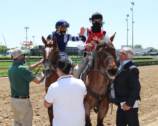 Gift List - The Edgewood G2 37Th Running 04-30-21 R07 Cd Celebration 001 Churchill Downs