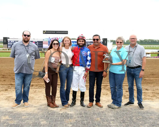 HEZA HAWKEYE - Heartland Futurity Final - 07-19-25 - R05 - Horseshoe Indiana - Presentation 01 - Sammantha Pagels
