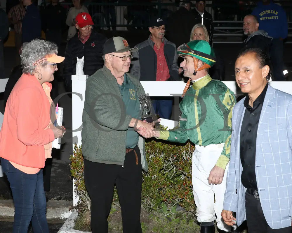 Heza Pickle - La Bred Premier Gentlemen Starter 02-03-24 R07 Delta Downs 001