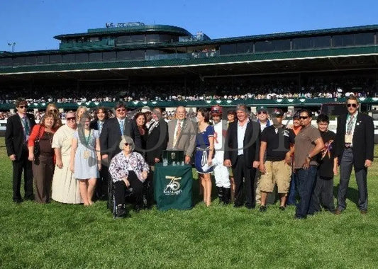 Holiday For Kitten - Pres 100811 Race 06 Keeneland