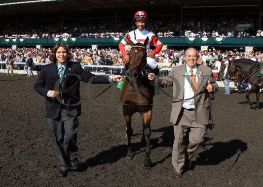 Holiday For Kitten - Return 100811 Race 06 Keeneland