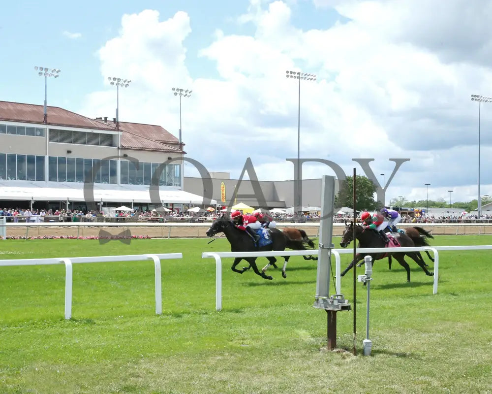 Hoosier Daddy Now - The Snack 16Th Running 07-06-24 R07 Ind Inside Finish 02 Indiana Grand