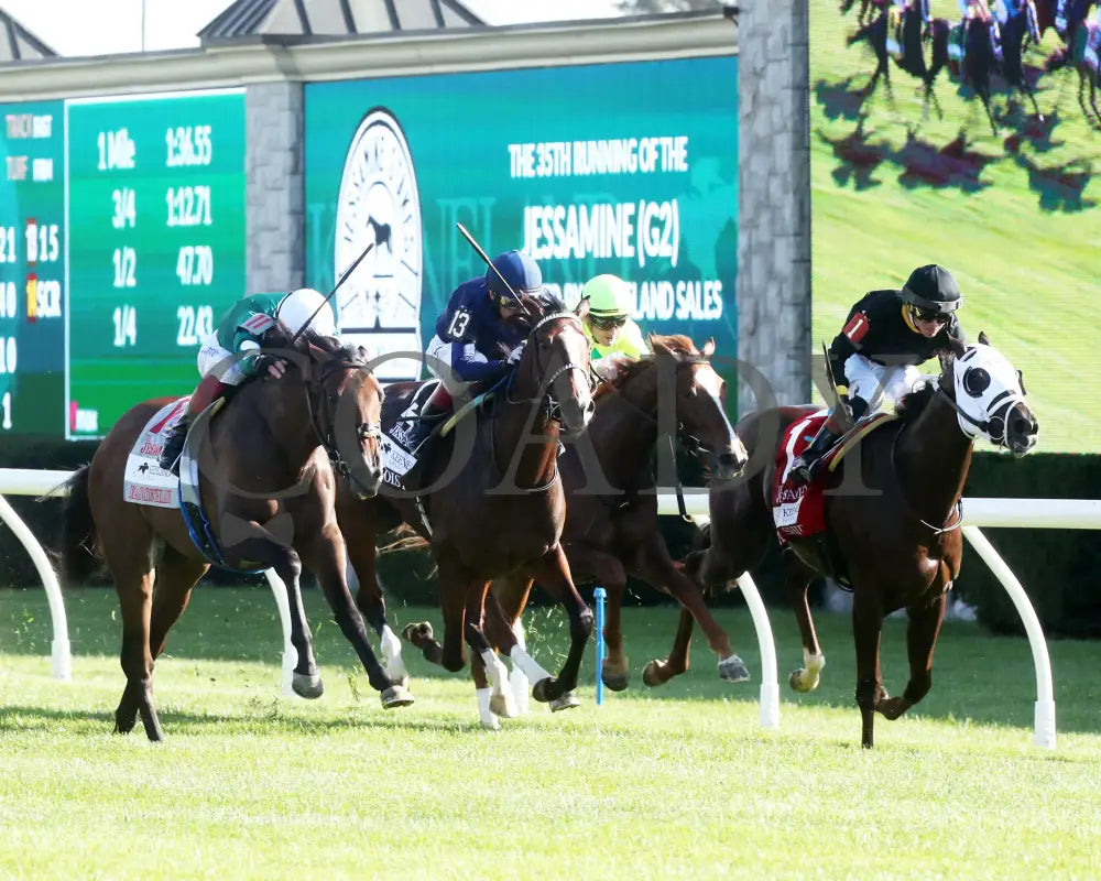 IMAGINATIONTHELADY - The Jessamine Presented by Keeneland Sales G2 - 10-03-25 - R08 - KEE - Sponsorship 01 Keeneland
