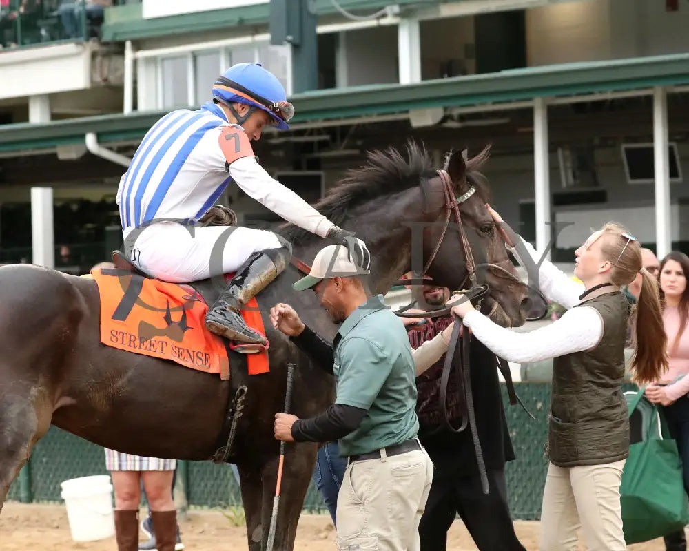 INCREDIBOLT - The Street Sense G3 - 10-26-25 - R10 - CD - Celebration 01 Keeneland