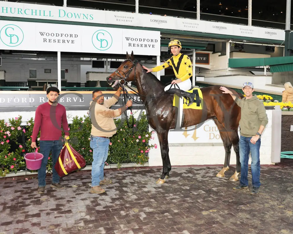 ITS BOURBON THIRTY - 11-07-25 - R09 - CD - Winners Circle 01 - Coady Media - Kurtis Coady Photography