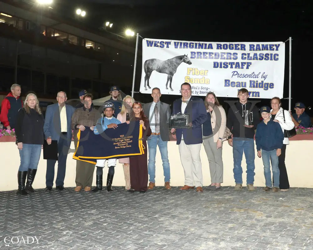 JUBASLILBALLERINA - 101125 - Race 05 - CT West Virginia Roger Ramey Breeders Classic Distaff - Presentation 01