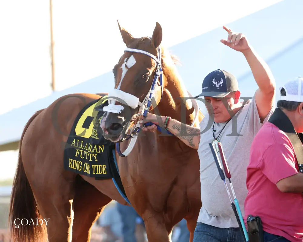 KING OF THE TIDE - All American Quarter Horse Futurity G1 - 09-01-25 - R10 - RUI - Celebration 01 - Coady Media - Kurtis Coady Photography