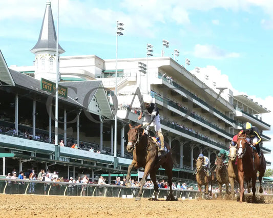 La Cara - The Pocahontas G2 56Th Running 09-14-24 R08 Cd Under Rail 01 Churchill Downs