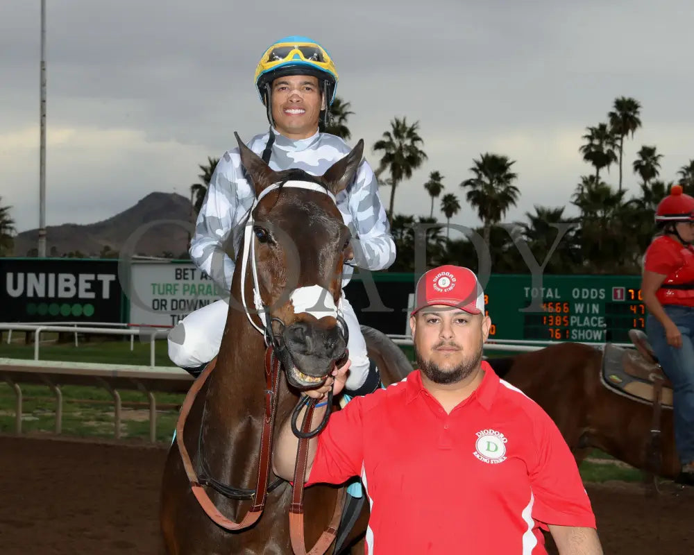 Love My Jimmy - Phoenix Gold Cup 03 - 14 - 24 R08 Turf Paradise Return Shot 2