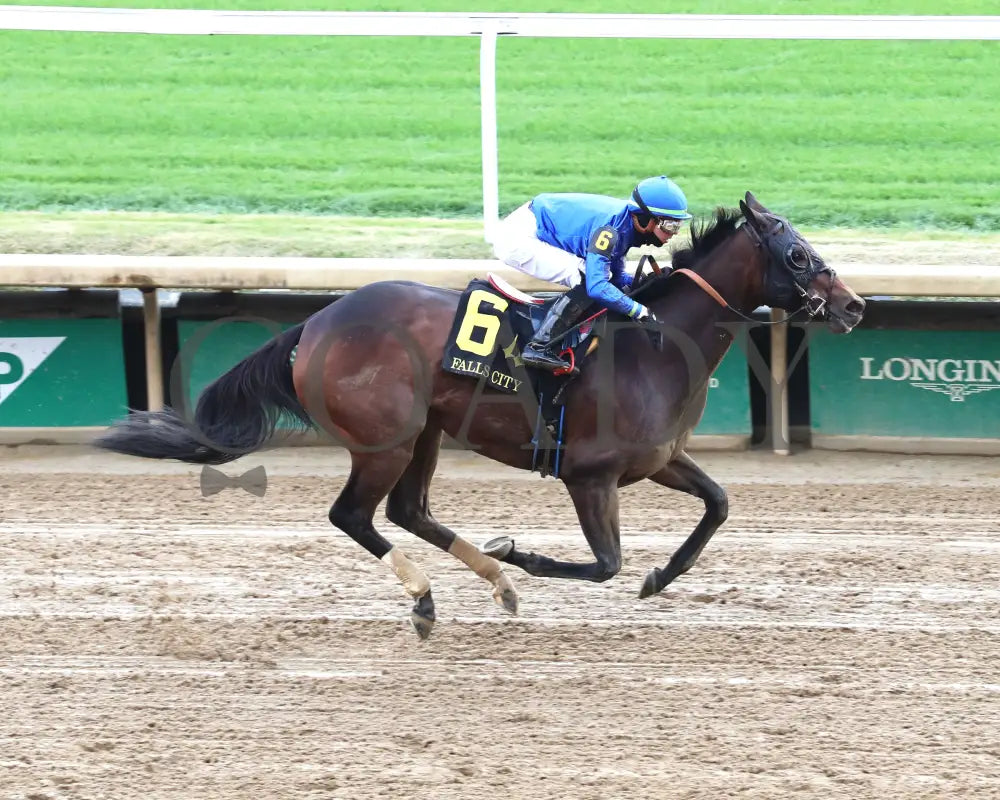 Loved - The Falls City G3 109Th Running 11-28-24 R09 Cd Aerial Finish 01 Churchill Downs