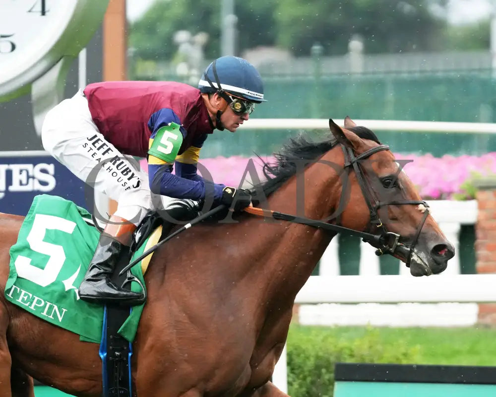 LUSH LIPS - 062825 - Race 08 - CD - Tight Finish 01 Churchill Downs