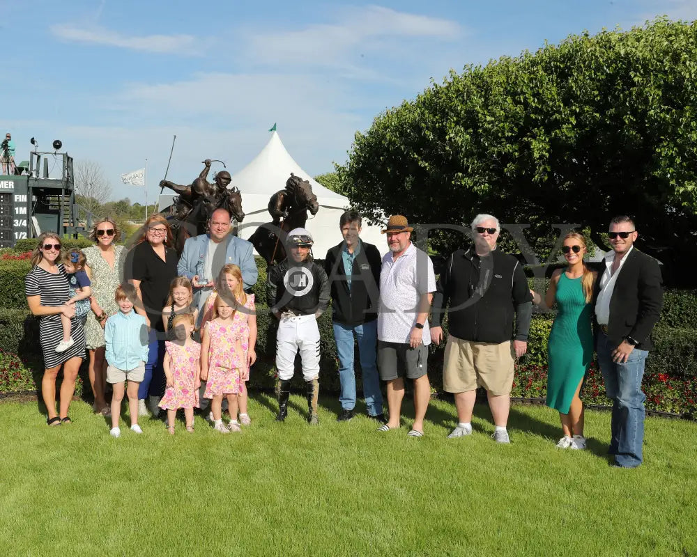 Masqueparade - The Temperence Hill Stakes 5Th Running 03 - 29 - 24 R09 Op Presentation 01 Oaklawn