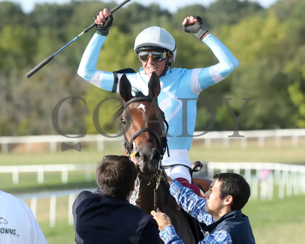 May Day Ready - The Kentucky Downs Juvenile Fillies 09-08-24 R09 Kd Come Back 01