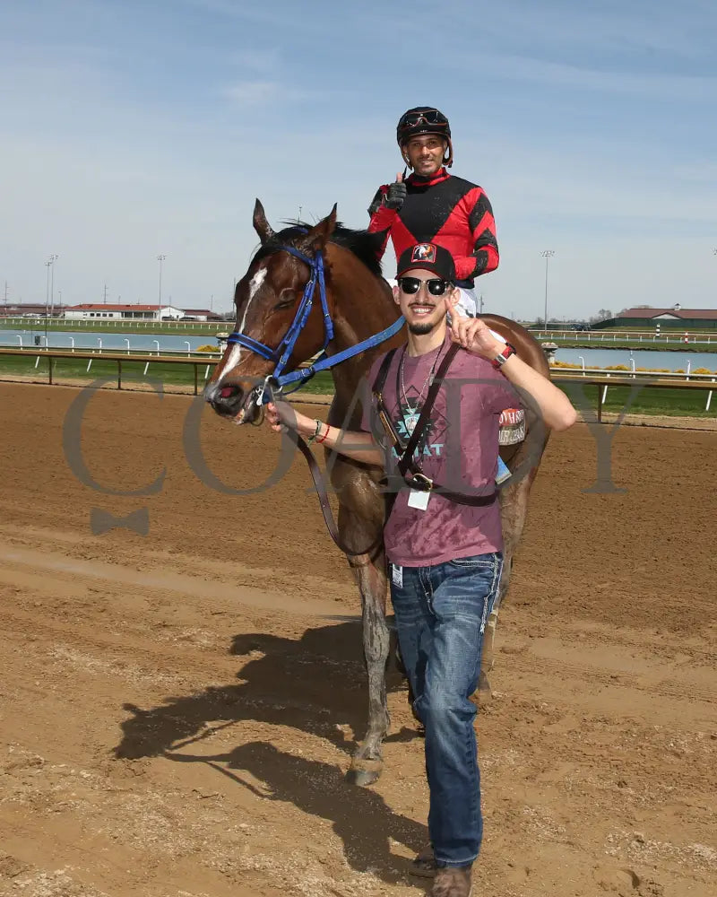 Mr Chaos - Dark Side Of The Moon Overnight Handicap 04 - 08 - 24 R06 Horseshoe Indiana Walk In 01