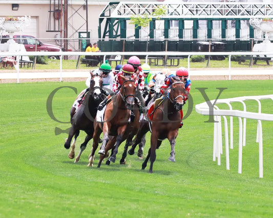NITROGEN - 050225 - Race 05 - CD - Turn 01 Churchill Downs