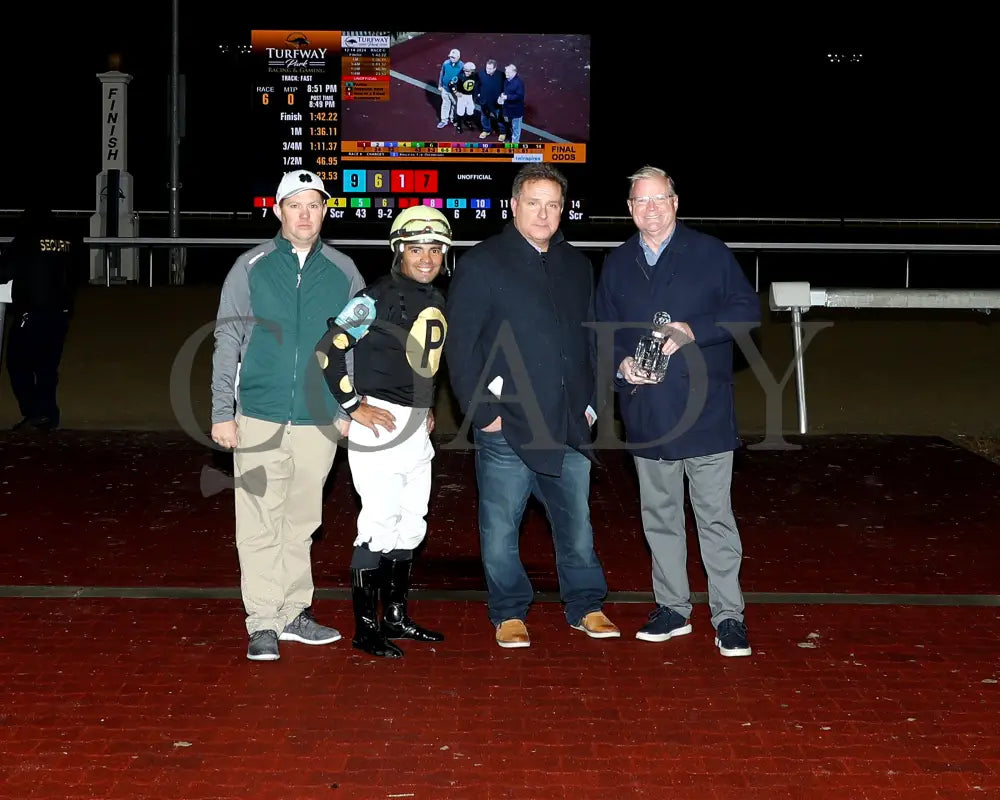 Paros - 121424 Race 06 Tp The Prairie Bayou Presentation 01 Turfway Park