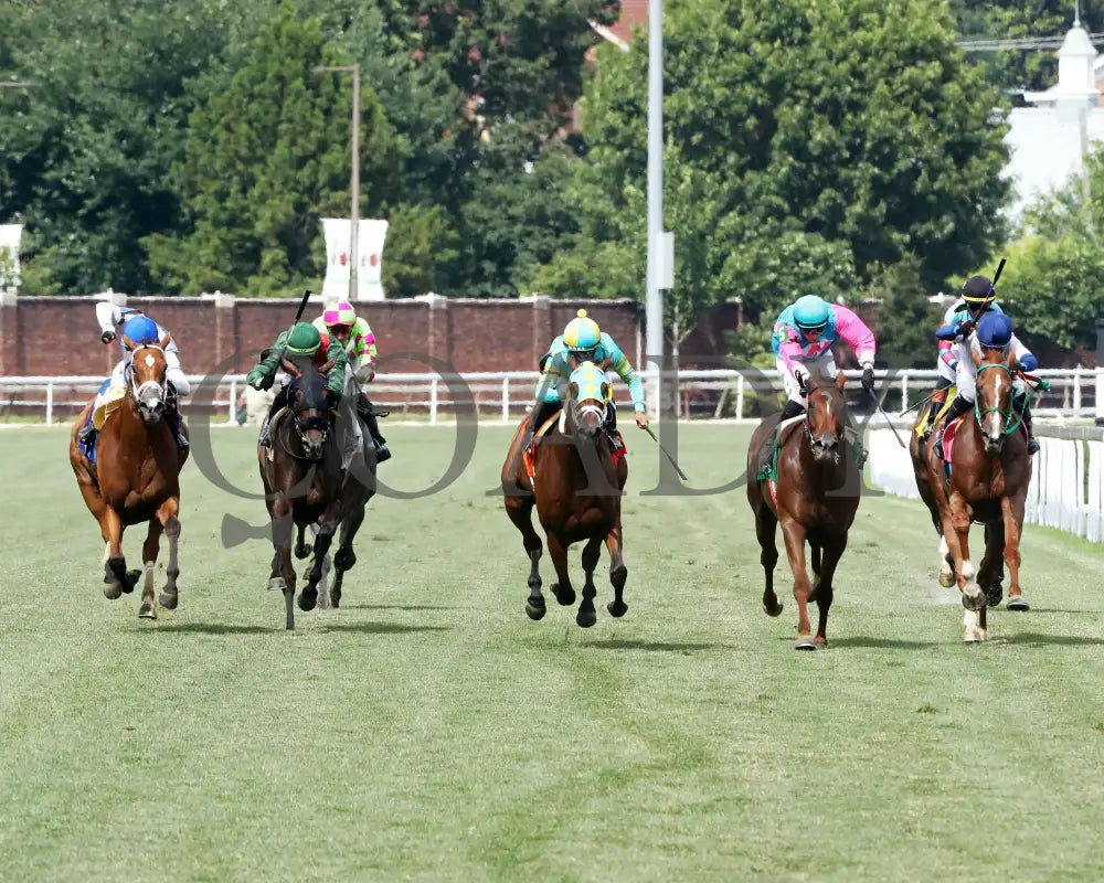 PIN UP BETTY - 062925 - Race 09 - CD - Head On 01 Churchill Downs