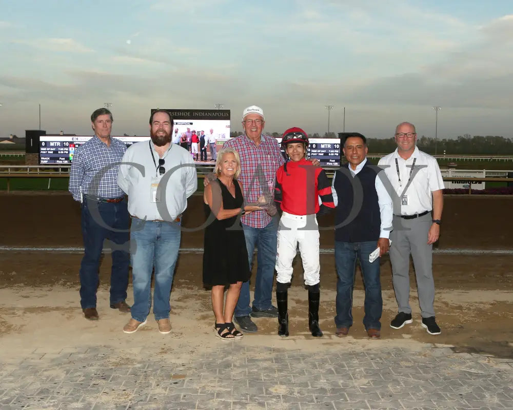 Q’S TOPNOTCH - Circle City - 25th Running - 10-01-25 - R10 - Horseshoe Indiana - Presentation 01 - Sammantha Pagels