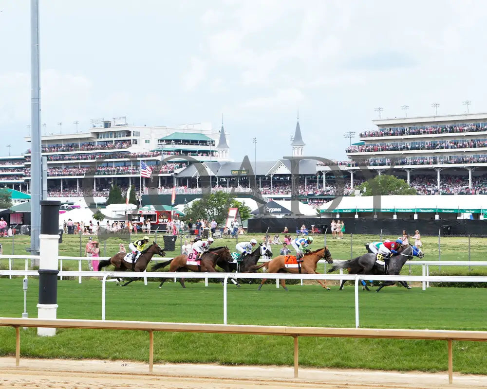 RAGING SEA - The Fasig - Tipton La Troienne G1 - 40th Running - 05-02-25 - R07 - CD - Backstretch Turn 01 Churchill