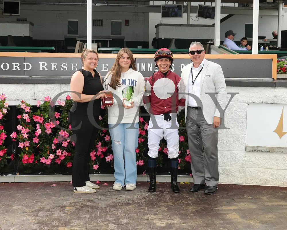 REBEL RED - 061425 - Race 10 - CD - Presentation 01 Churchill Downs