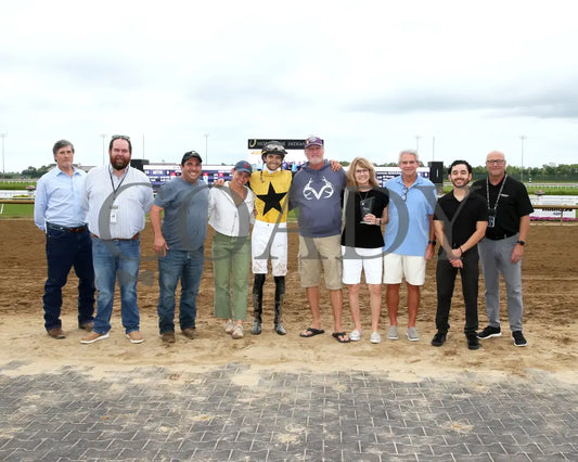 RUN AWAY ROJO The Bucchero 21st Running 08 20 25 R08 Horseshoe Indiana Presentation 01 Sammantha Pagels Indiana Grand