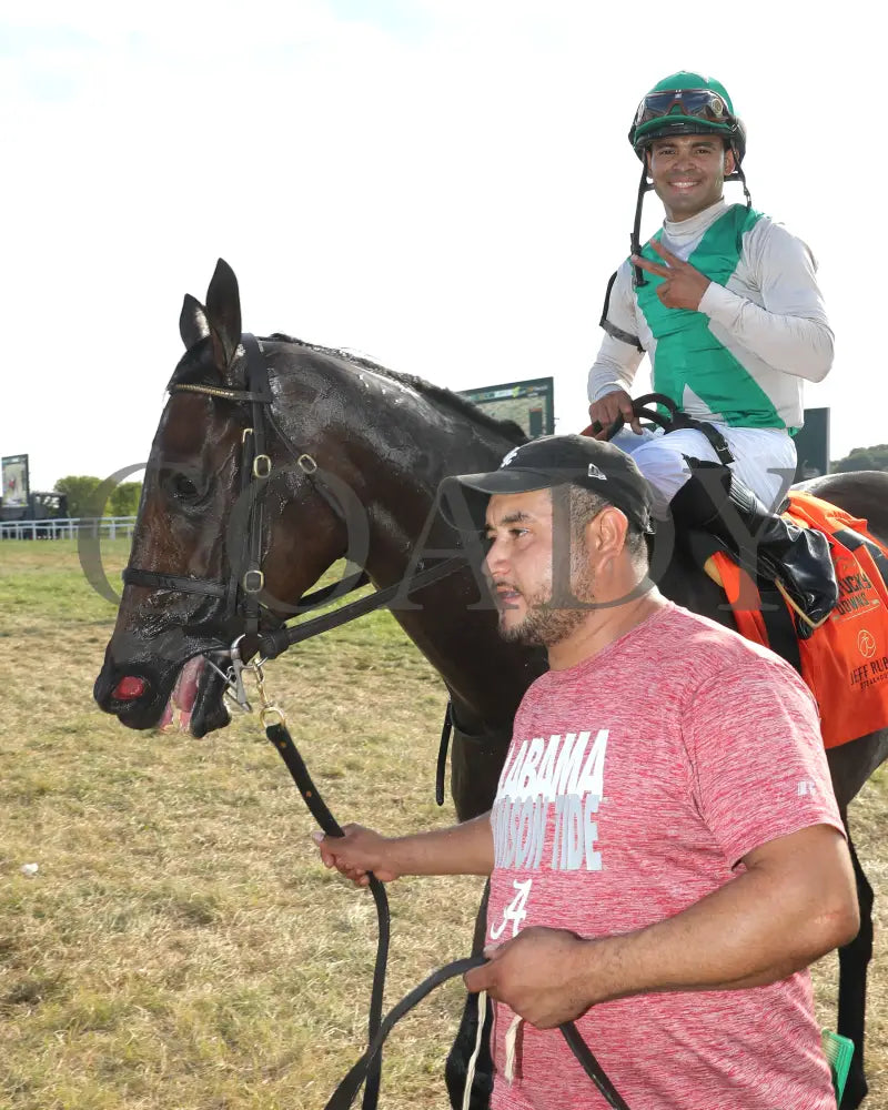 Safeen - The Jeff Ruby One Dreamer 09-05-24 R09 Kd Walk In 01 Kentucky Downs