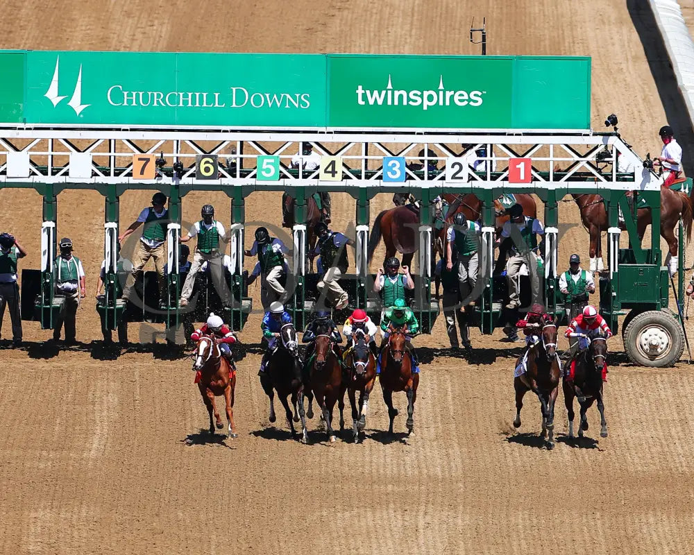 Shedaresthedevil - The La Troienne G1 36Th Running 04-30-21 R08 Cd Aerial Head On 01 Kentucky Derby