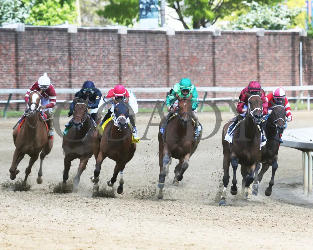 Shedaresthedevil - The La Troienne G1 36Th Running 04-30-21 R08 Cd Turn 01 Kentucky Derby