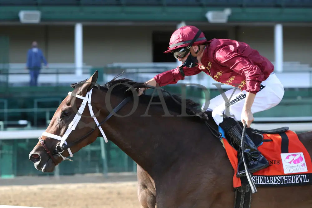 Shedaresthedevil - The Longines Kentucky Oaks 146Th Running 09-04-20 R12 Cd Turn Inside Finish 01