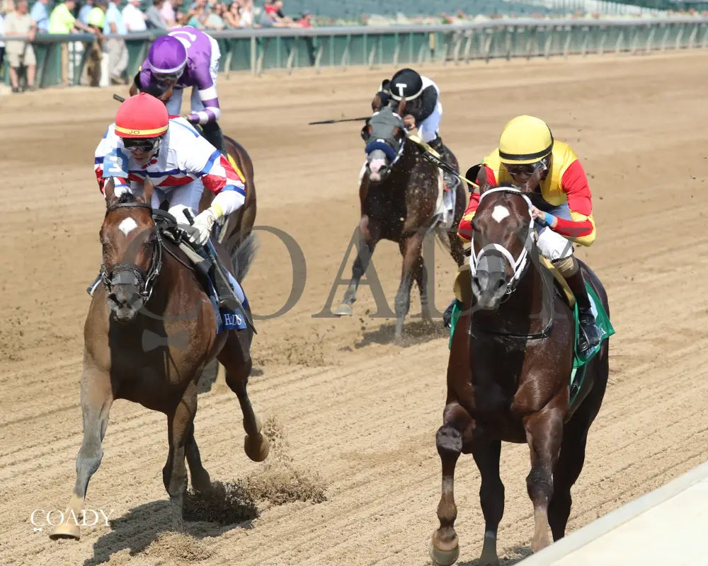 SMOKEN WICKED - The Harrods Creek - 5th Running - 09-20-25 - R07 - CD - Inside Finish 02 - Coady Media - Kurtis Coady Photography