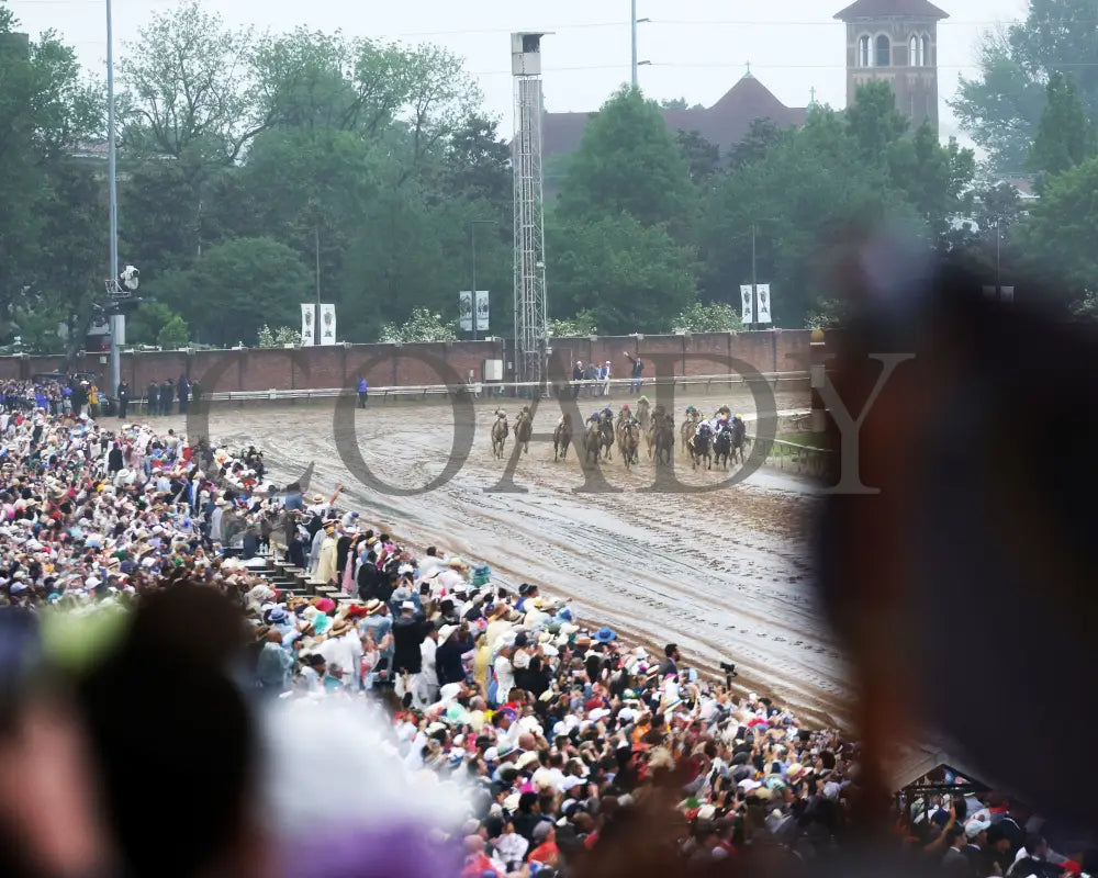 SOVEREIGNTY - The Kentucky Derby - 151st Running - 05-03-25 - R12 - CD - Crowd Finish 02 Churchill Downs